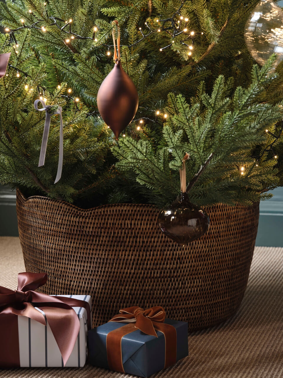 7ft Norway Spruce Artificial Christmas Tree