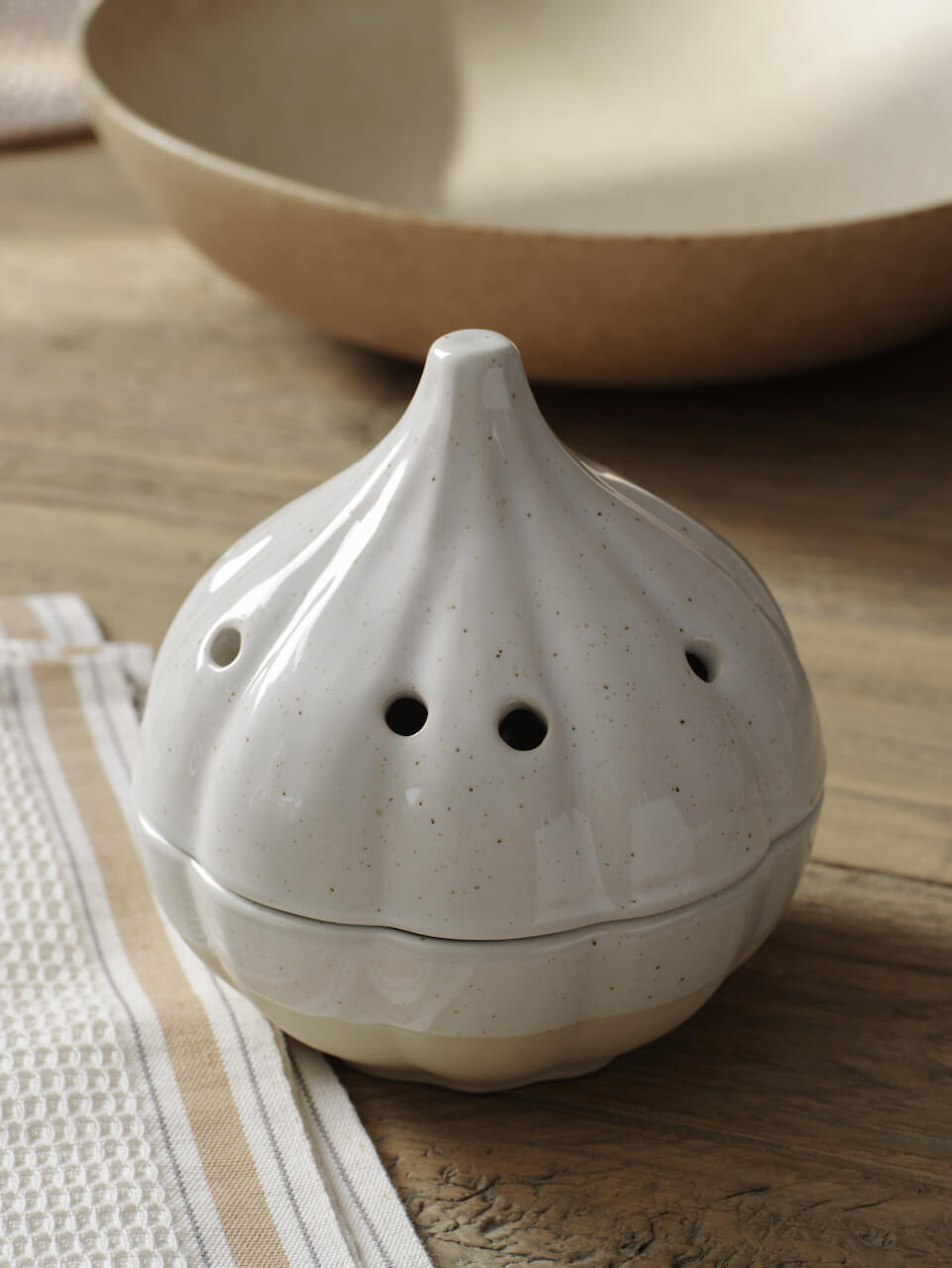 Cream Stoneware Garlic Pot