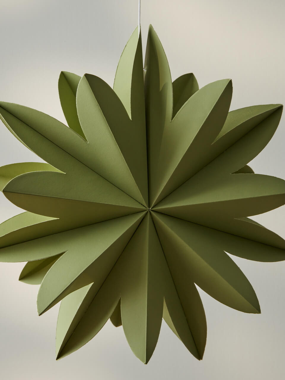 Green Paper Hanging Easter Decoration