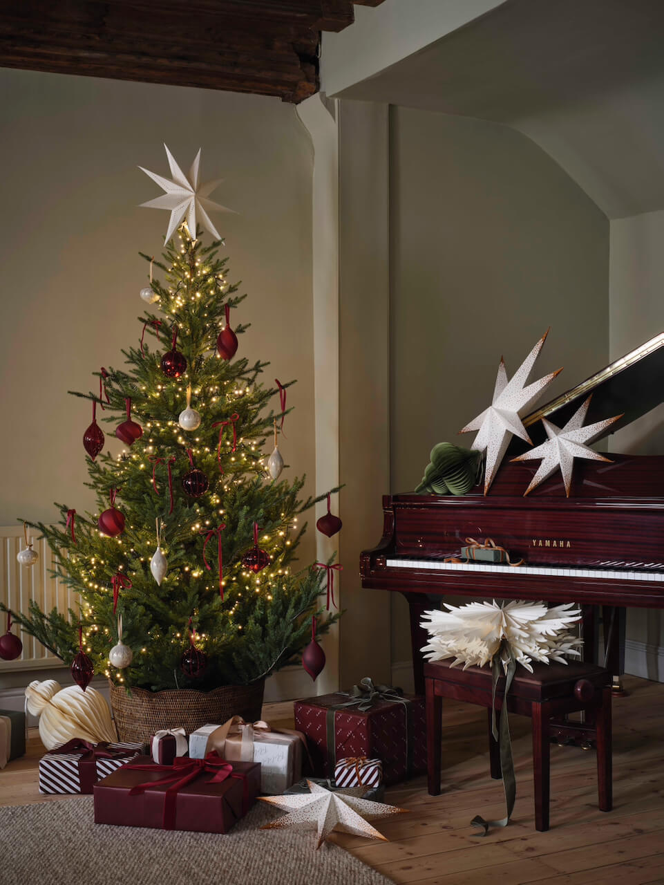 10m Burgundy & Natural Reversible Wrapping Paper