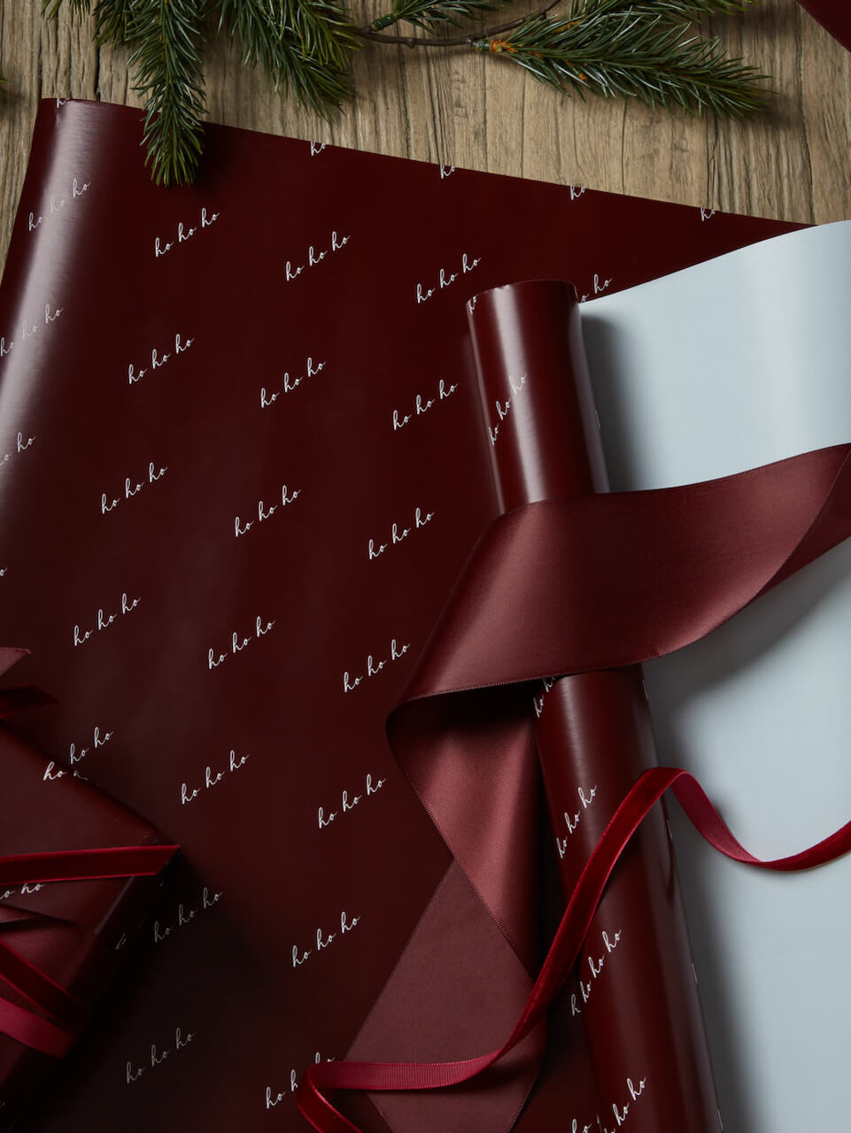 10m Ho Ho Ho Wrapping Paper