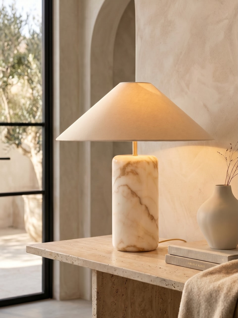 Nura Calacatta Gołd Marble Table Lamp & Shade
