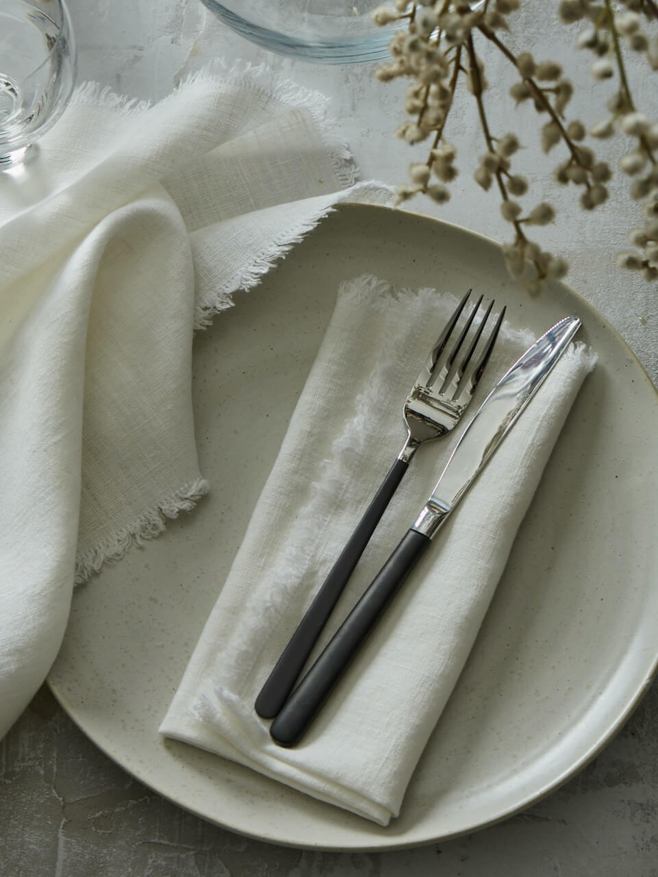 Set of 2 Antique White Linen Napkins