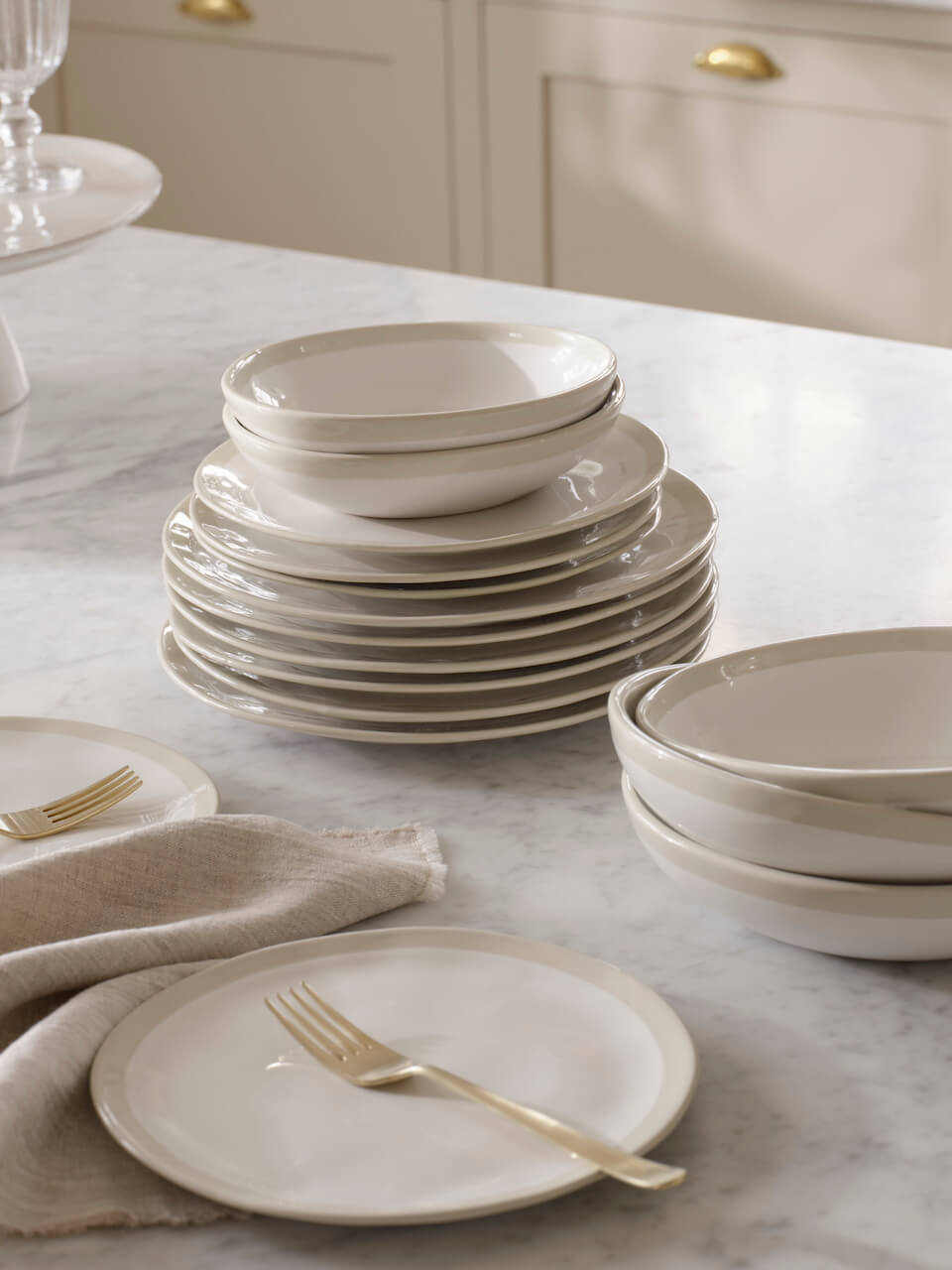 Vela Tableware