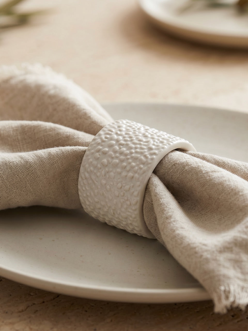 Set of 6 Textured Ceramic Napkin Rings
