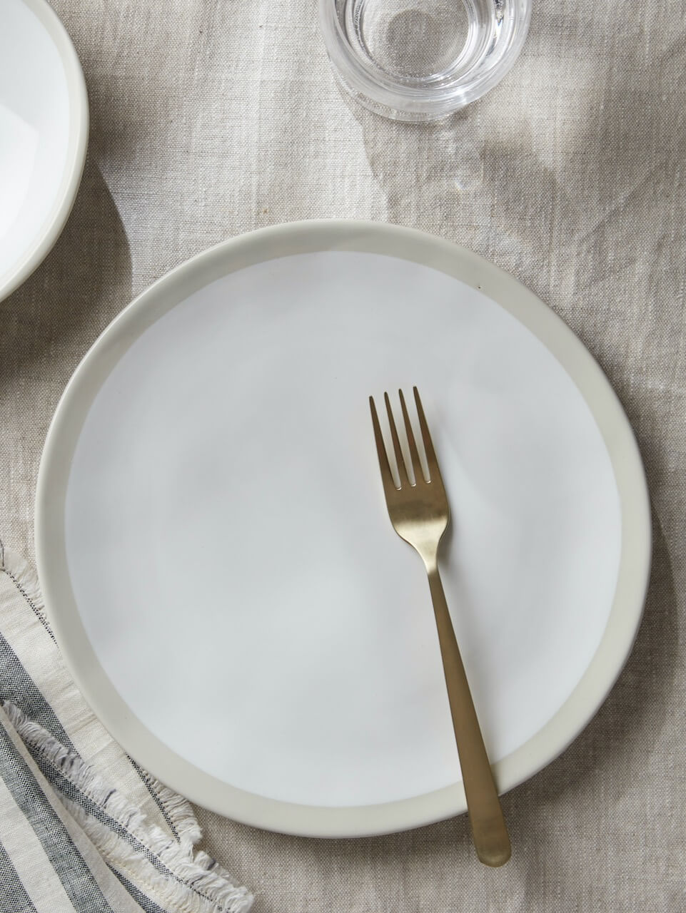 Vela Tableware